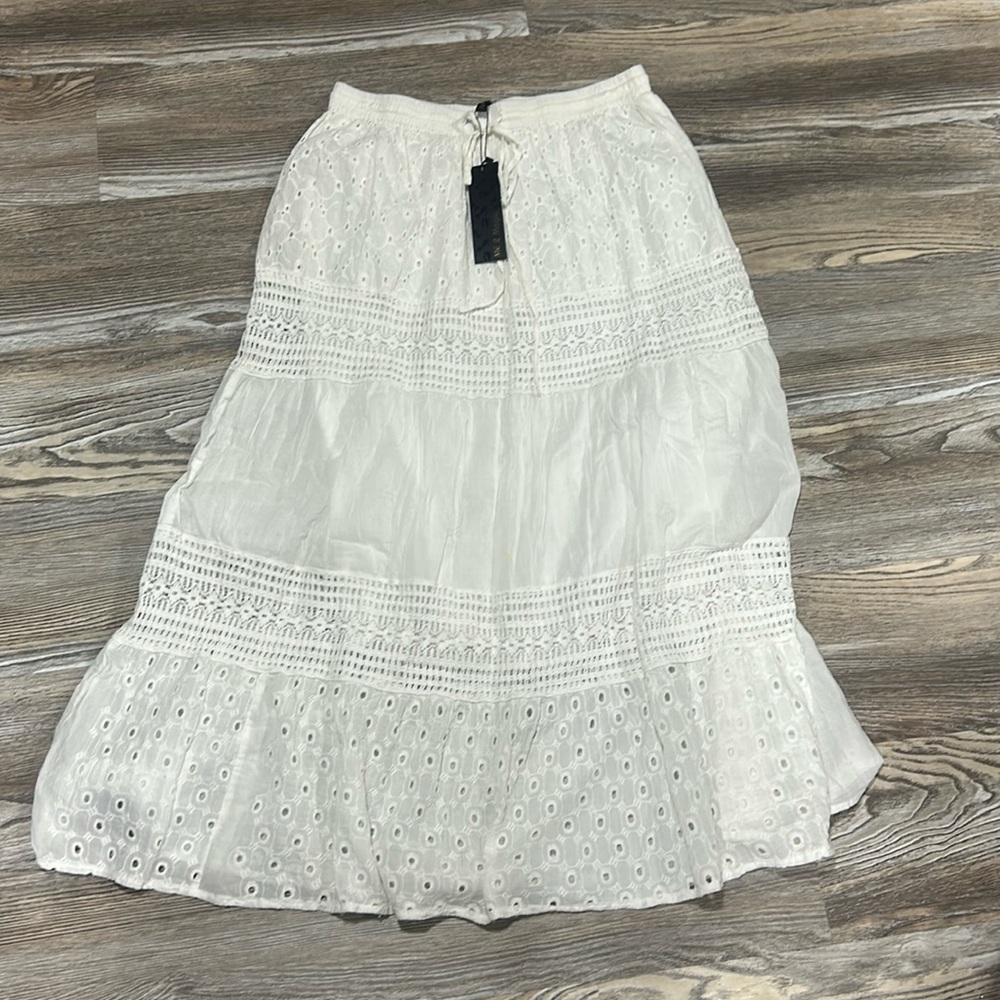 long flowy white skirt